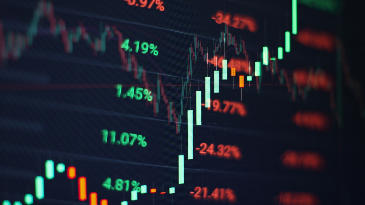 FPIs Exit Indian Market with ₹94,000 Crore Outflow in October, Driven by Rising Valuations and Chinese Investment Appeal